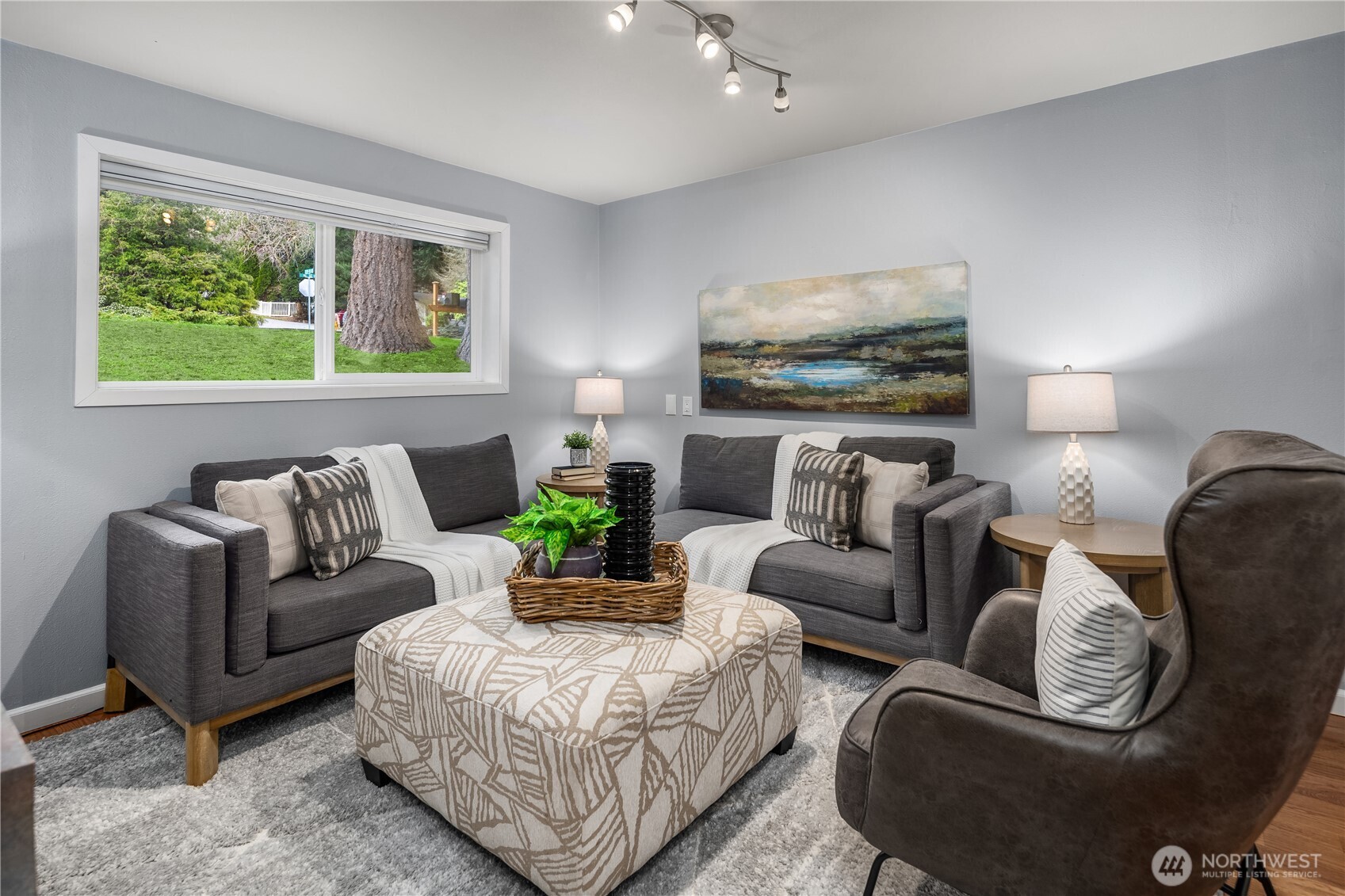 21239 NE 10th Place , Sammamish, WA 98074-6732