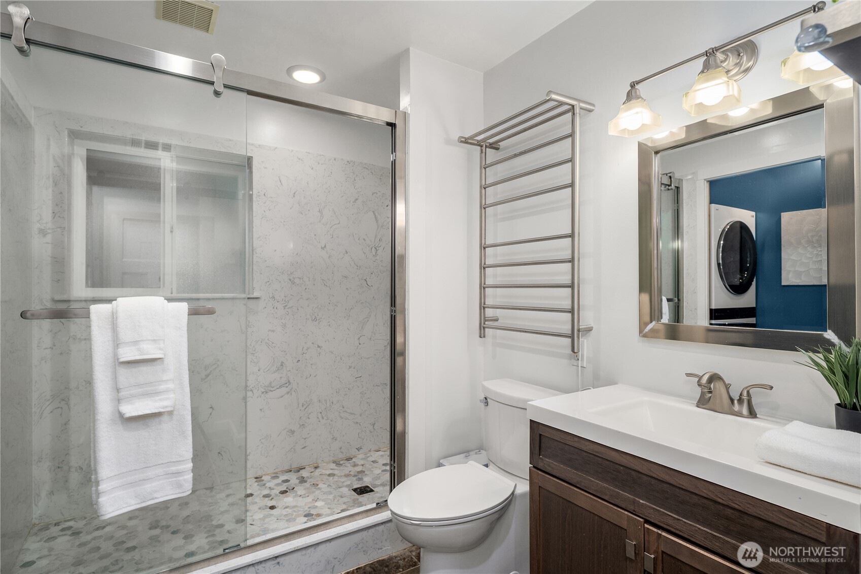 21239 NE 10th Place , Sammamish, WA 98074-6732