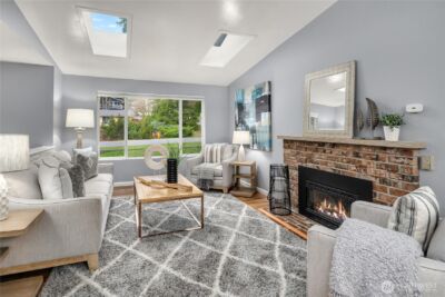 21239 NE 10th Place , Sammamish, WA 98074-6732 - Photo 5