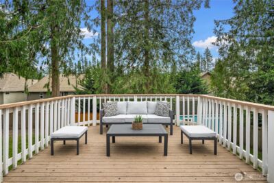 21239 NE 10th Place , Sammamish, WA 98074-6732 - Photo 10