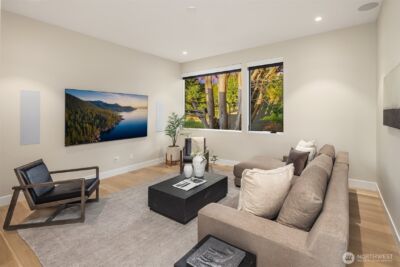 1028 89th Ave NE, Bellevue, WA 98004 - Photo 32