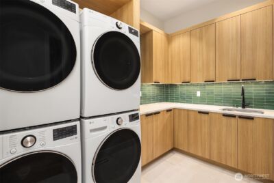 1028 89th Ave NE, Bellevue, WA 98004 - Photo 33