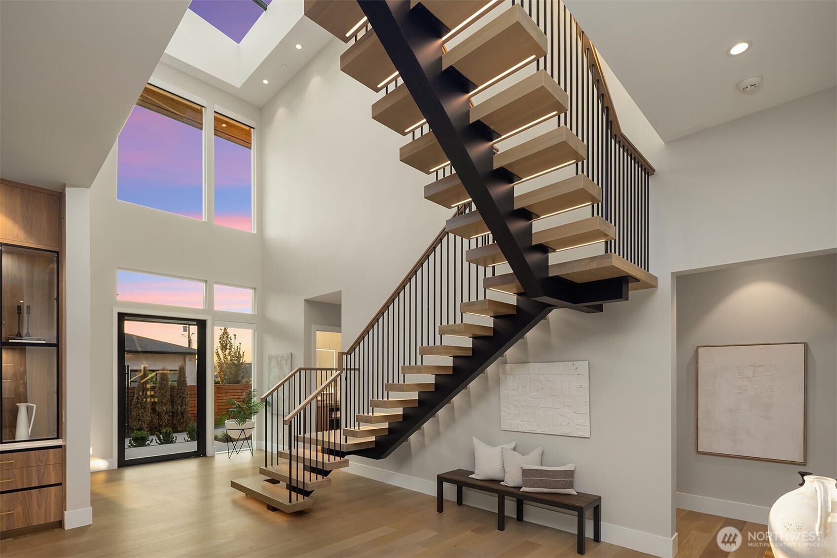 1028 89th Ave NE, Bellevue, WA 98004