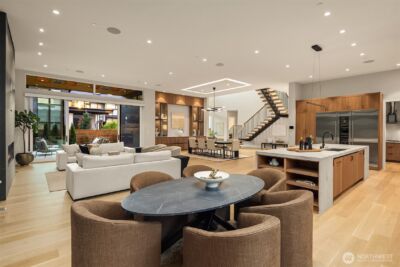 1028 89th Ave NE, Bellevue, WA 98004 - Photo 9