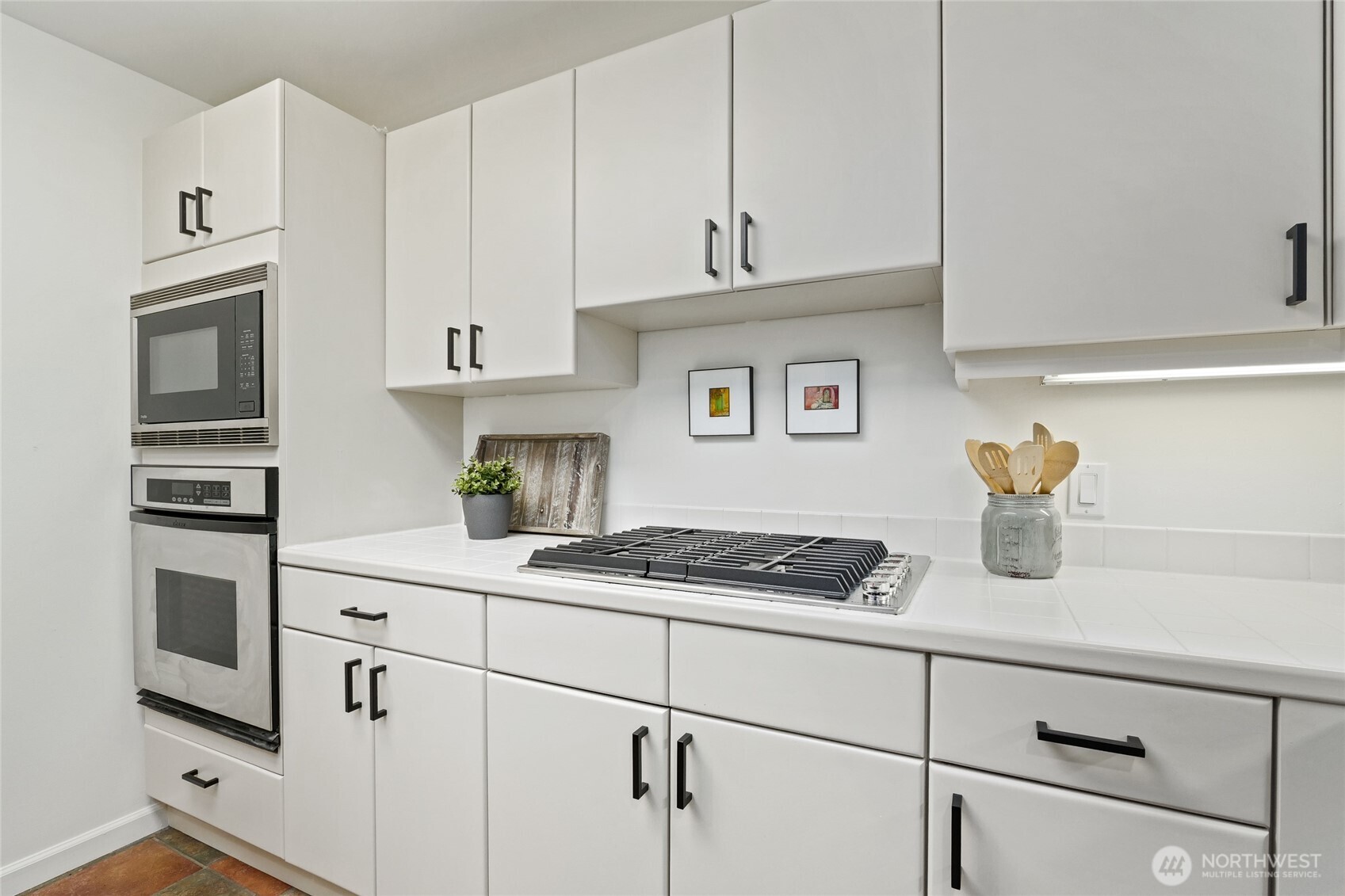 9039 NE Juanita Drive #306, Kirkland, WA 98034