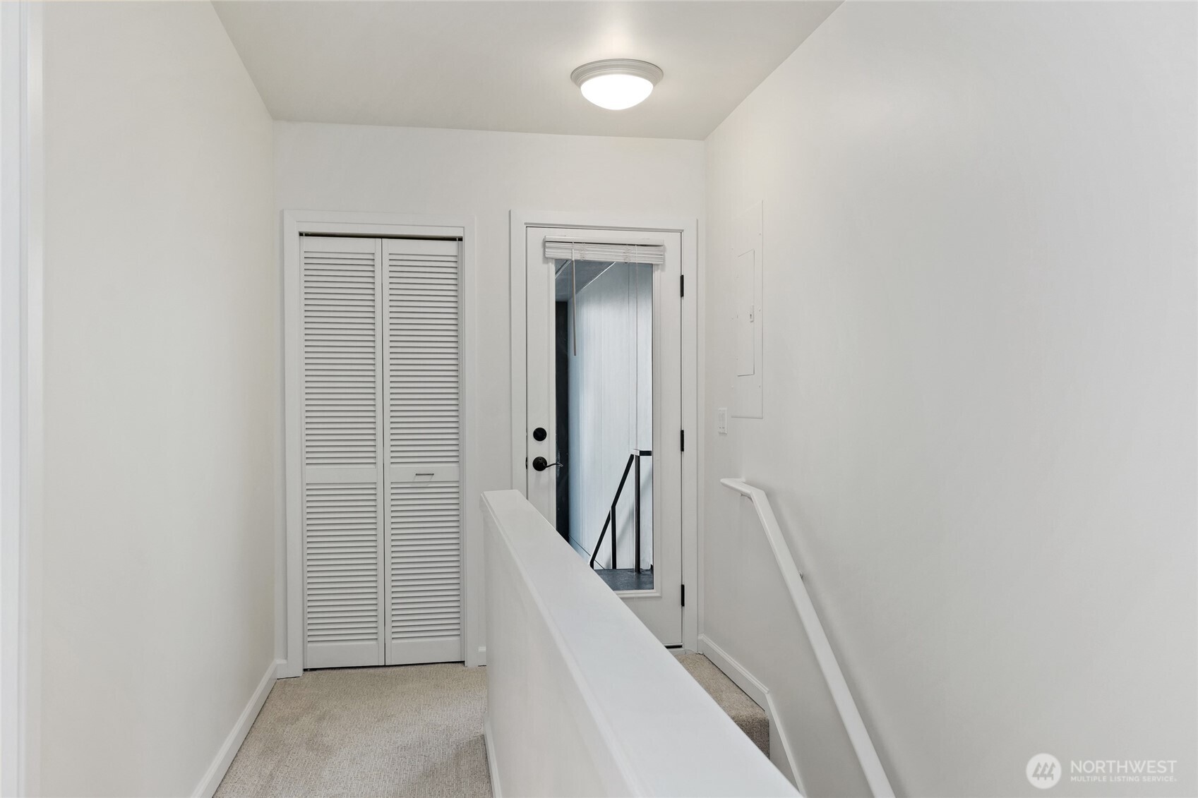 9039 NE Juanita Drive #306, Kirkland, WA 98034