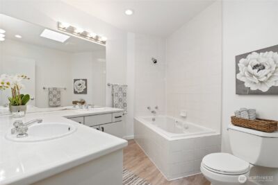 9039 NE Juanita Drive #306, Kirkland, WA 98034 - Photo 16