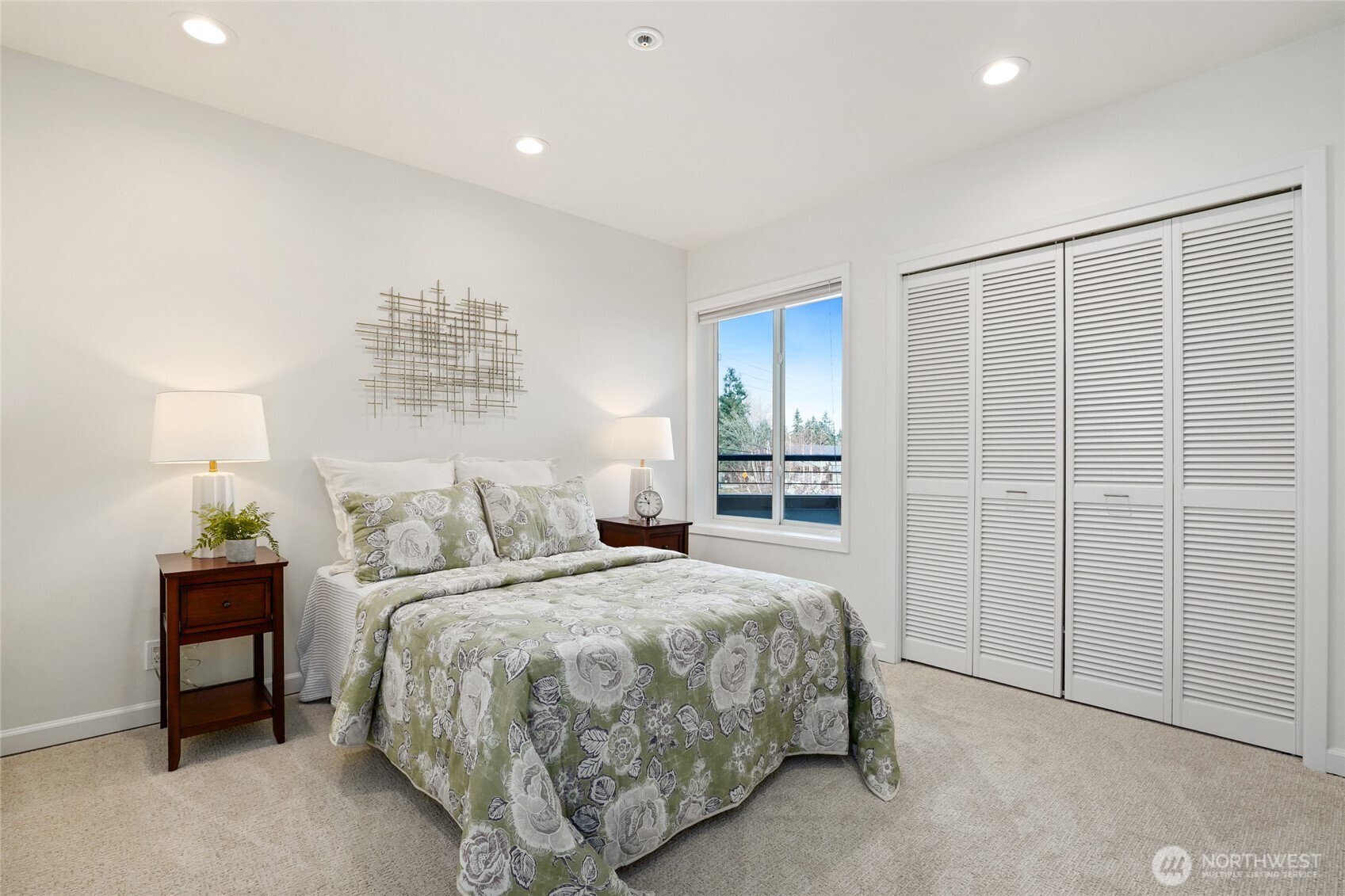 9039 NE Juanita Drive #306, Kirkland, WA 98034