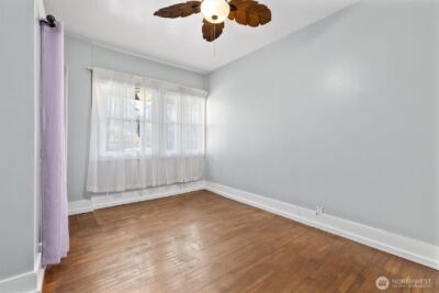 1721 3rd Avenue N, Seattle, WA 98109 - Photo 11