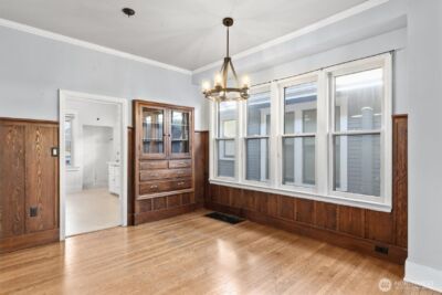 1721 3rd Avenue N, Seattle, WA 98109 - Photo 8