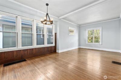 1721 3rd Avenue N, Seattle, WA 98109 - Photo 10