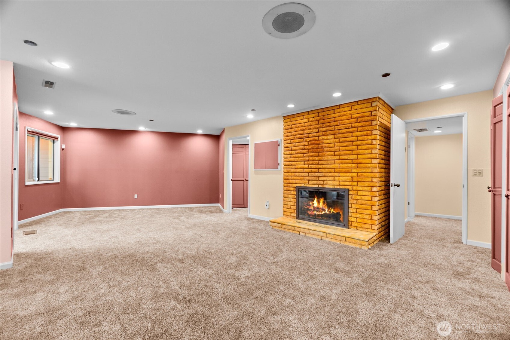 1406 Evergreen Park Lane SW, Olympia, WA 98502