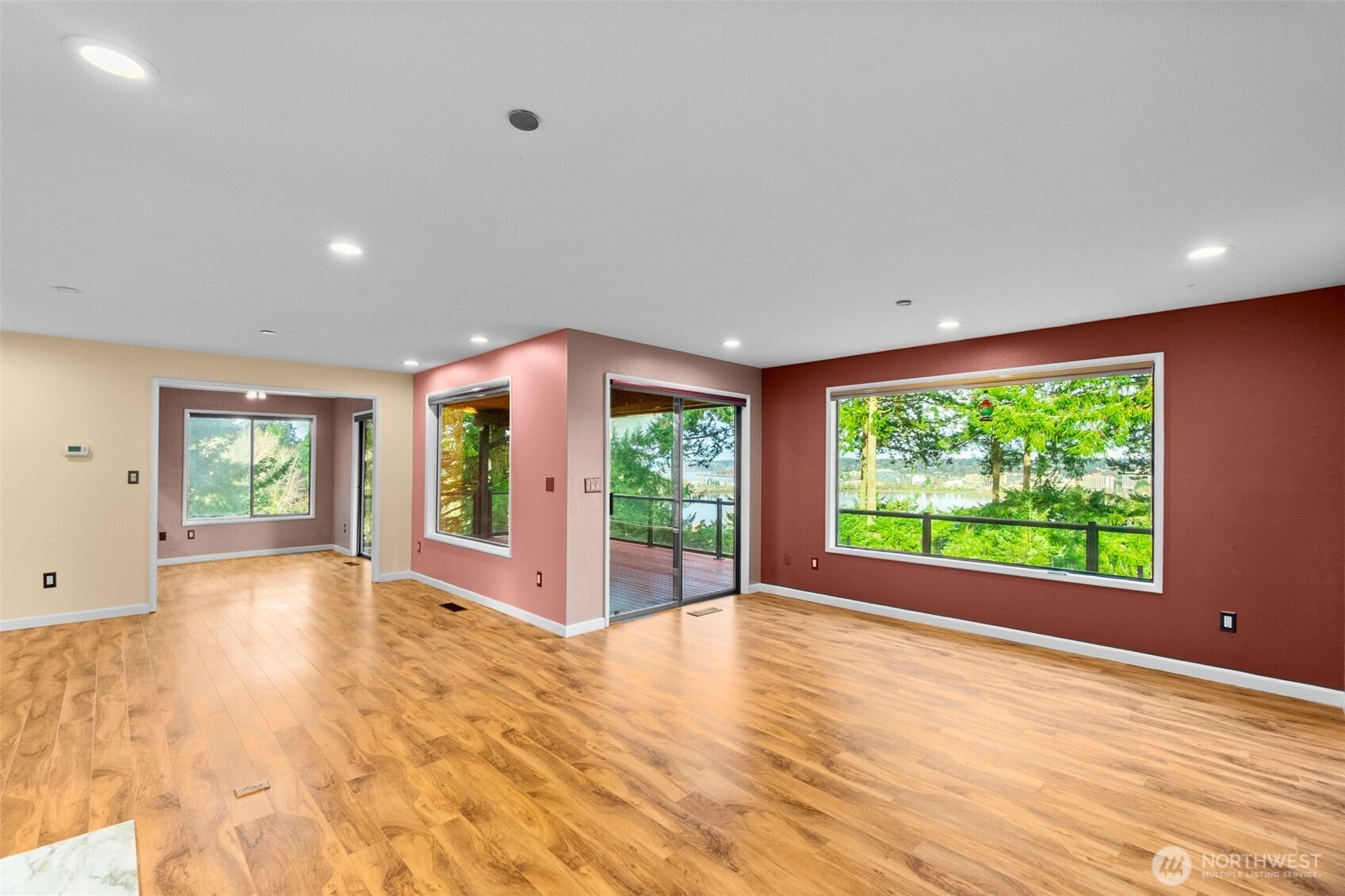 1406 Evergreen Park Lane SW, Olympia, WA 98502