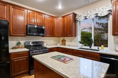 14027 SE 281st Street , Kent, WA 98042-7418 - Photo 12