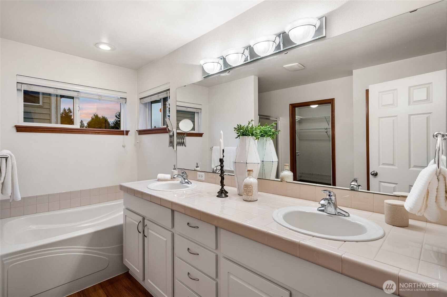 14027 SE 281st Street , Kent, WA 98042-7418