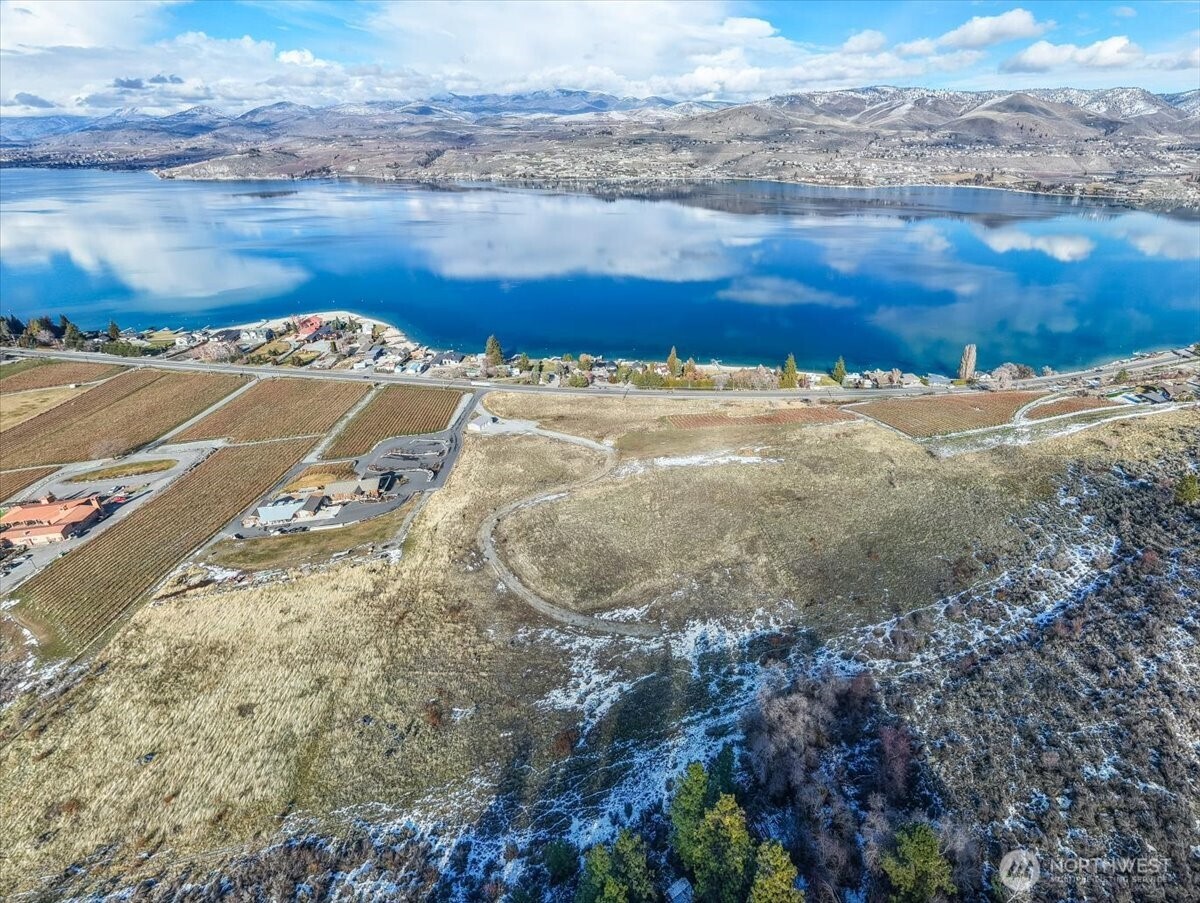 3725 US Highway 97a , Chelan, WA 98816