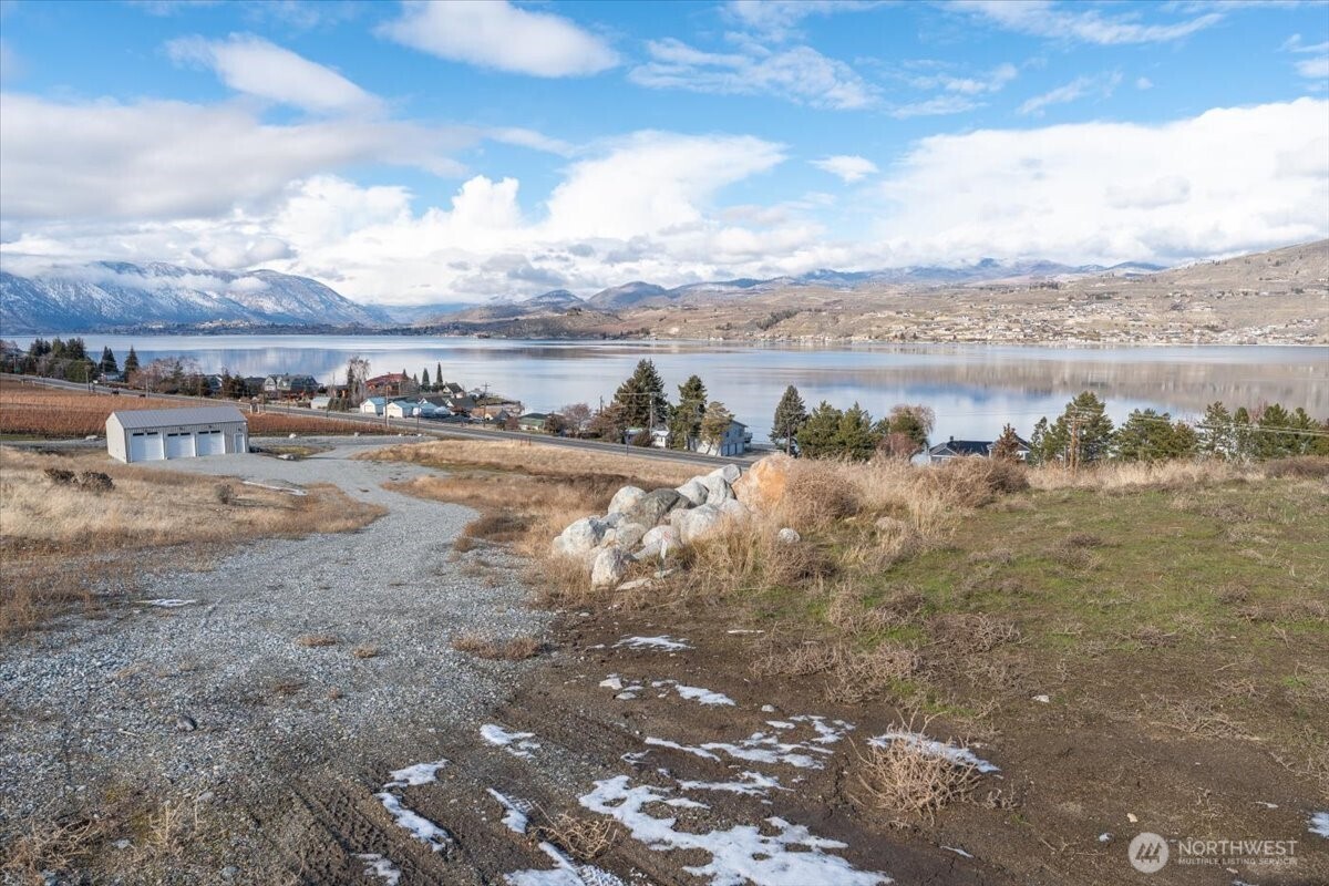 3725 US Highway 97a , Chelan, WA 98816