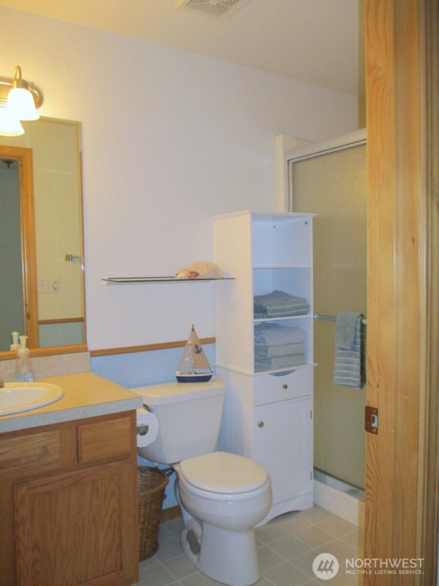 448 Octopus Avenue NE, Ocean Shores, WA 98569