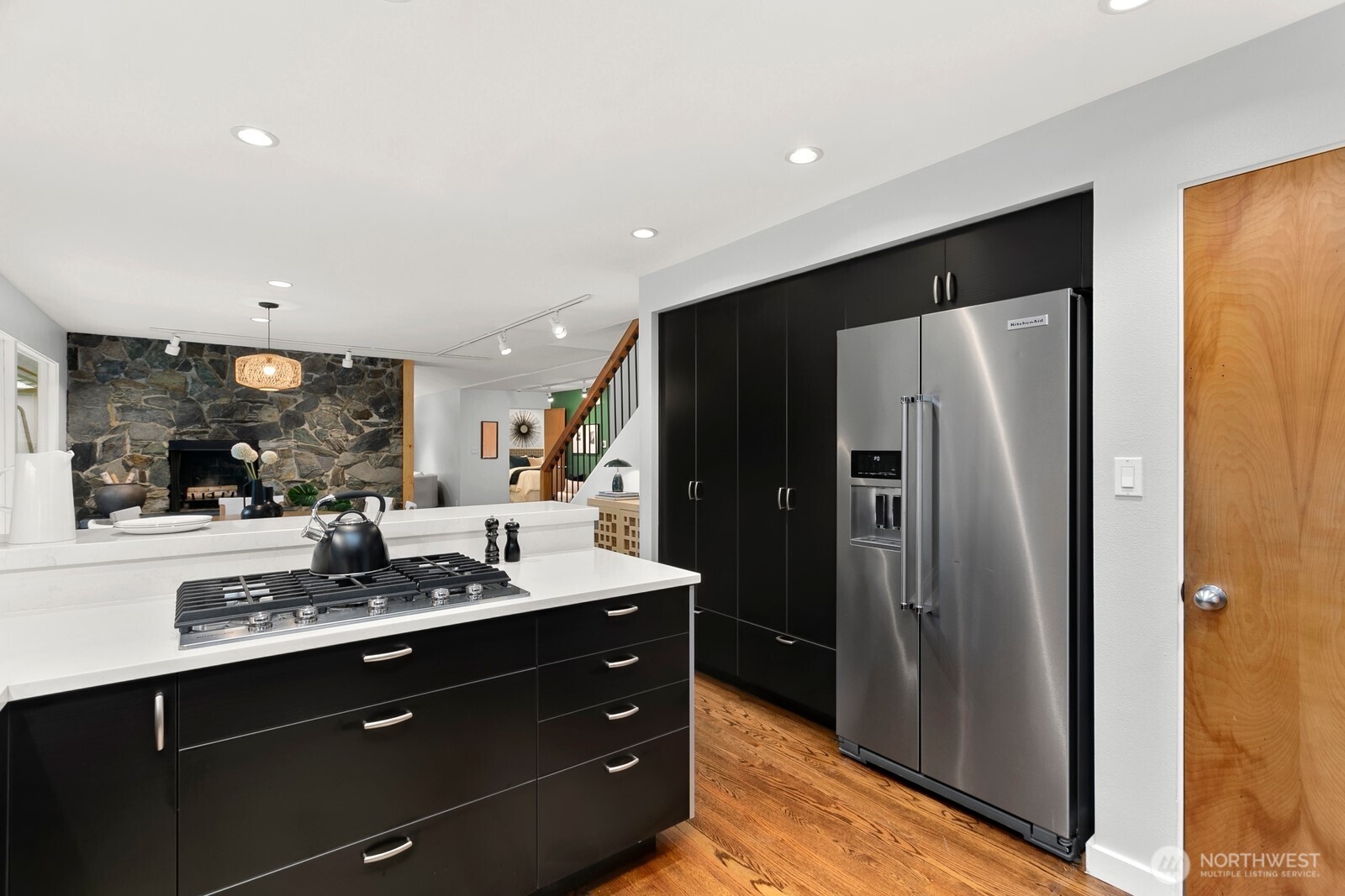 17834 33rd Avenue NE, Lake Forest Park, WA 98155