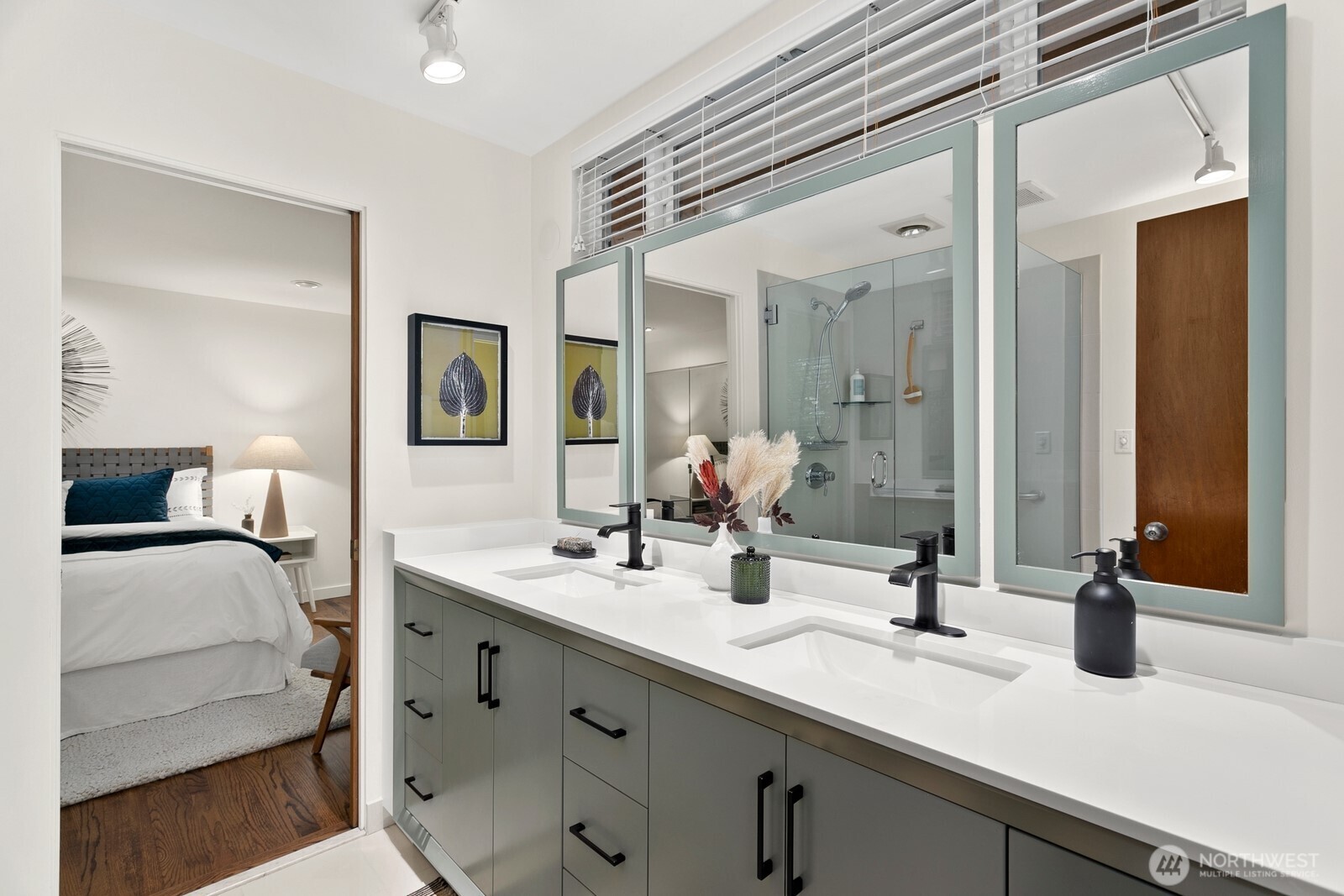 17834 33rd Avenue NE, Lake Forest Park, WA 98155