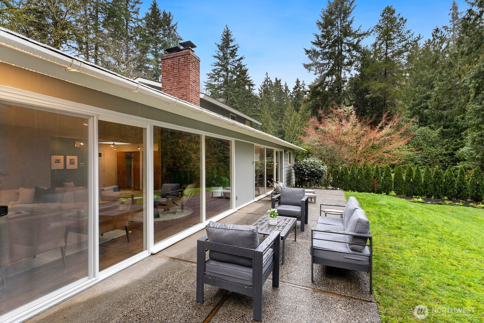 17834 33rd Avenue NE, Lake Forest Park, WA 98155