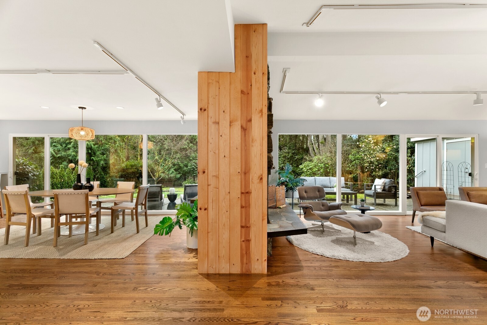 17834 33rd Avenue NE, Lake Forest Park, WA 98155