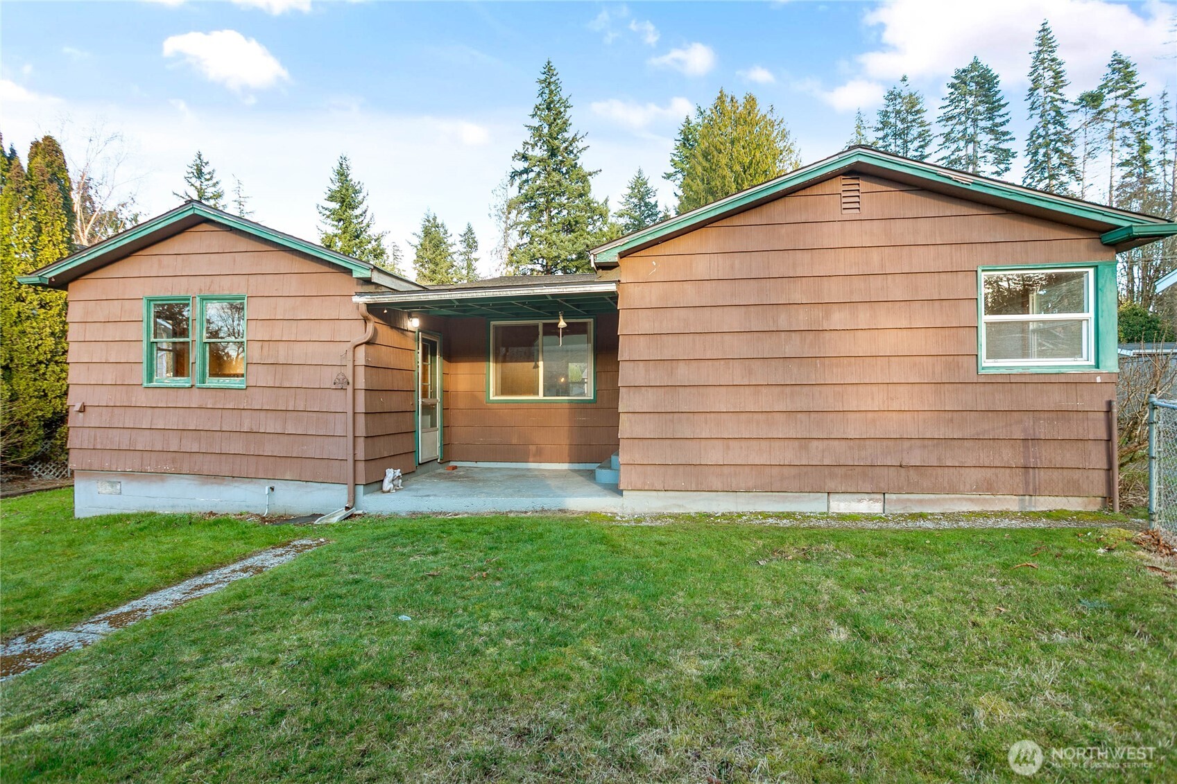 1211 Yew Street , Bellingham, WA 98229