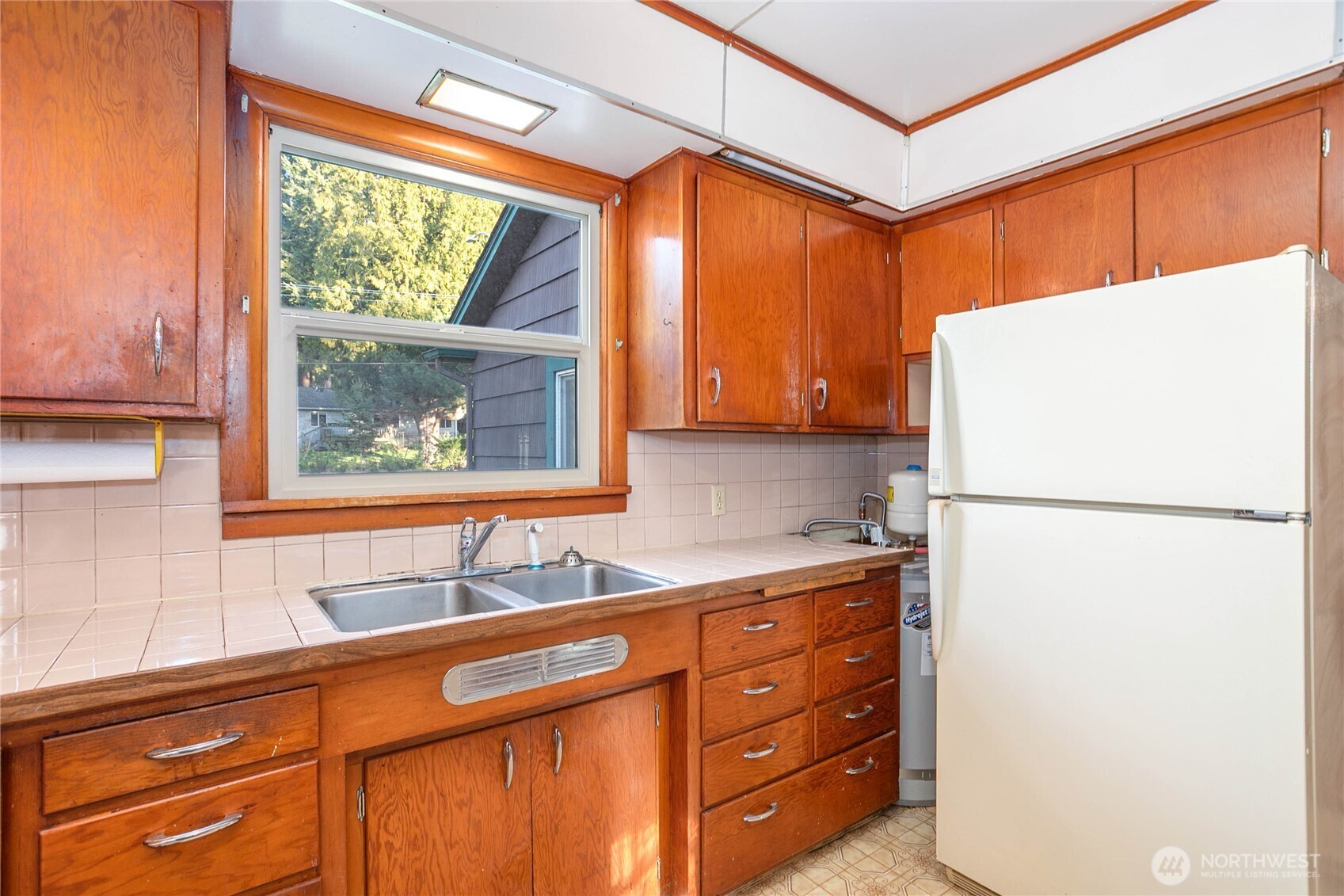 1211 Yew Street , Bellingham, WA 98229