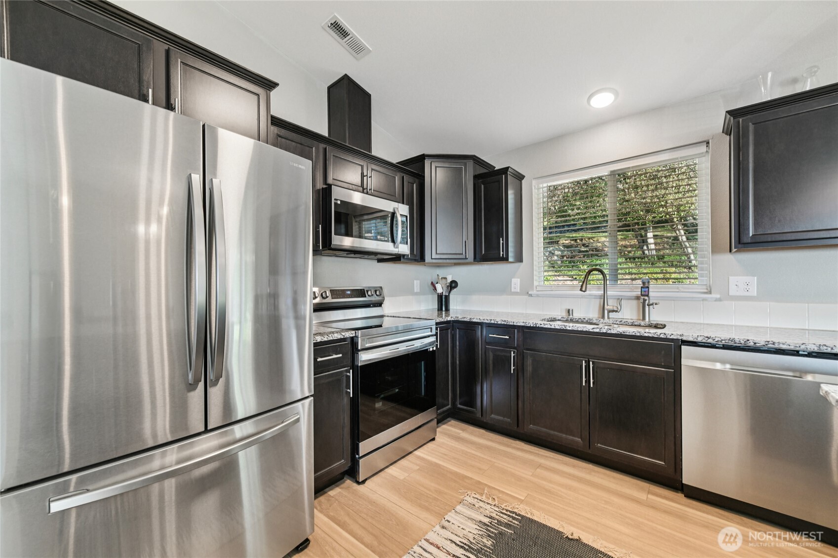 9 Curtis Lane , Longview, WA 98632