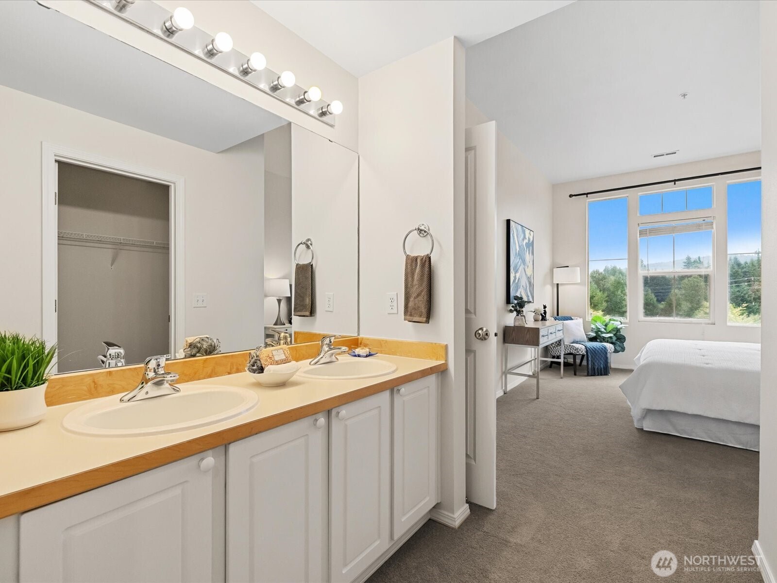 5256 236th Place SE #24-3, Issaquah, WA 98029