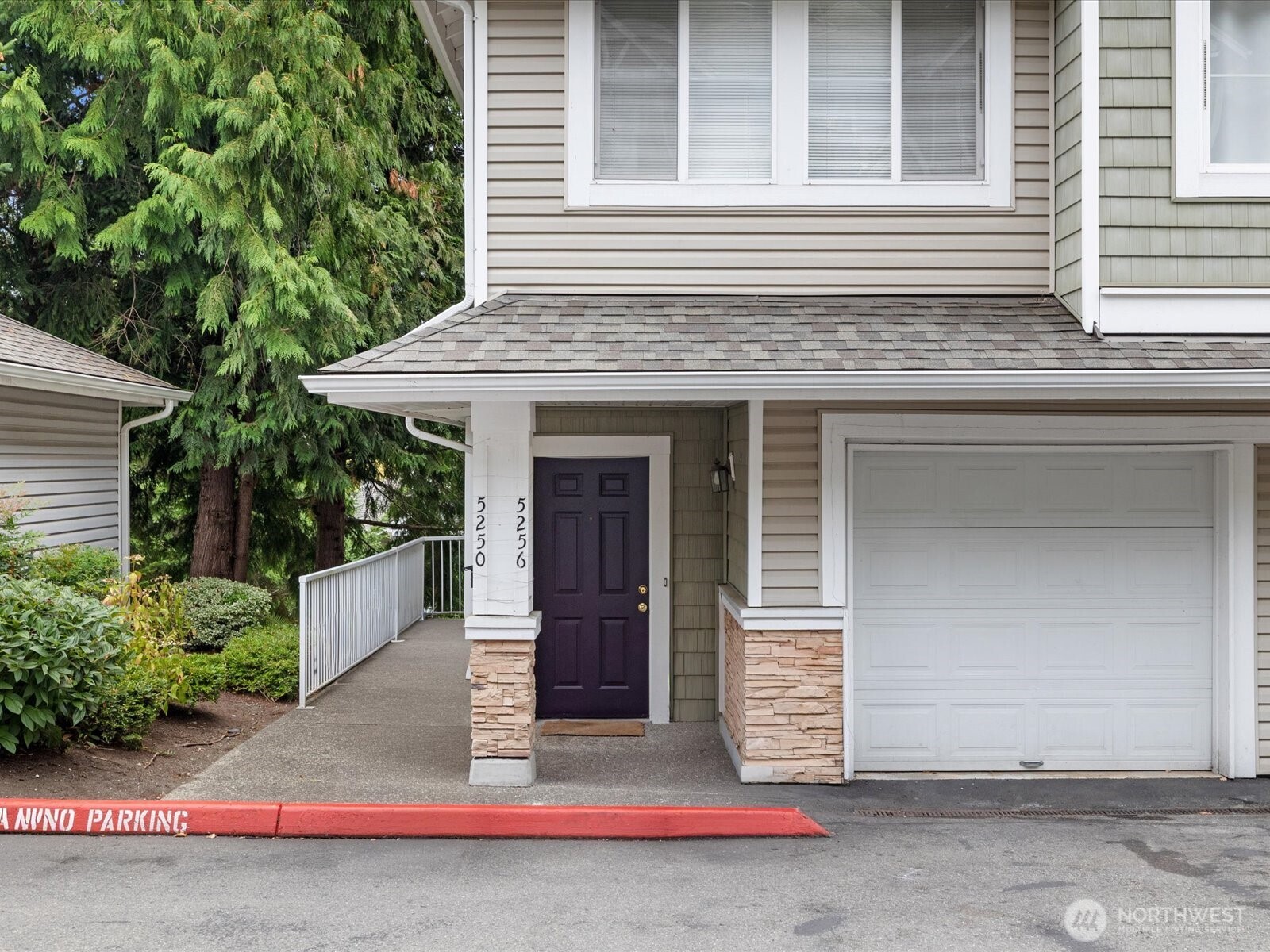 5256 236th Place SE #24-3, Issaquah, WA 98029