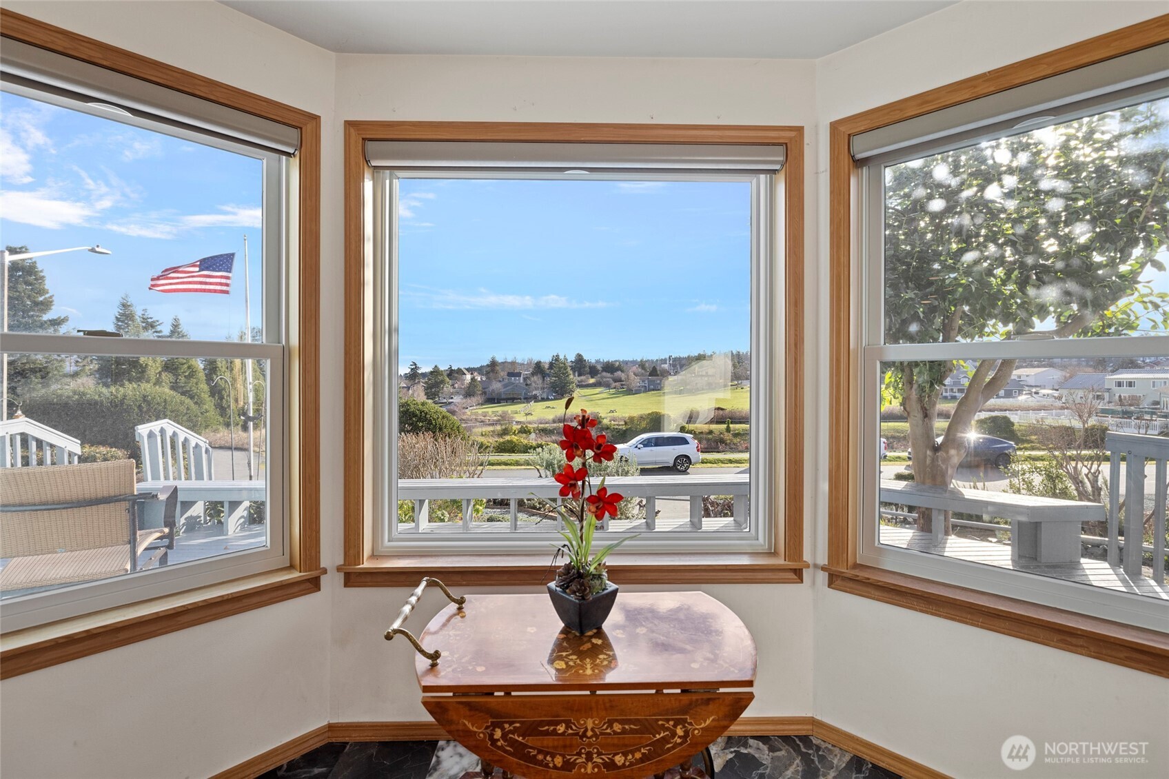 802 NW Krueger Street , Coupeville, WA 98239