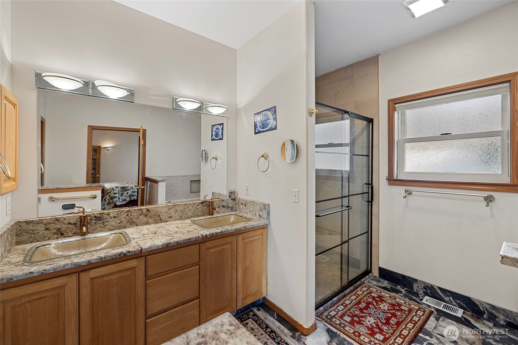 802 NW Krueger Street , Coupeville, WA 98239