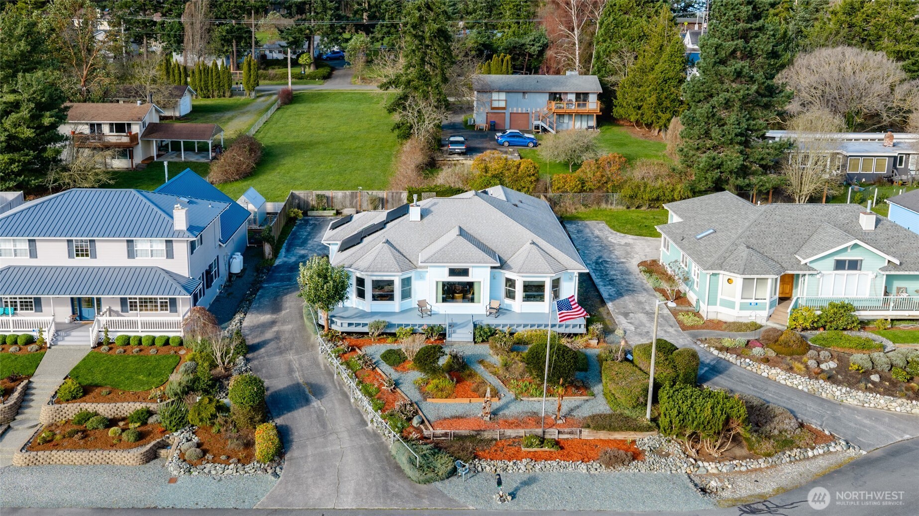 802 NW Krueger Street , Coupeville, WA 98239