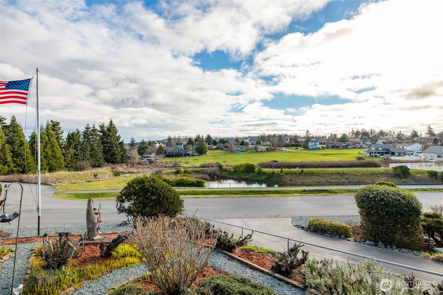 802 NW Krueger Street , Coupeville, WA 98239