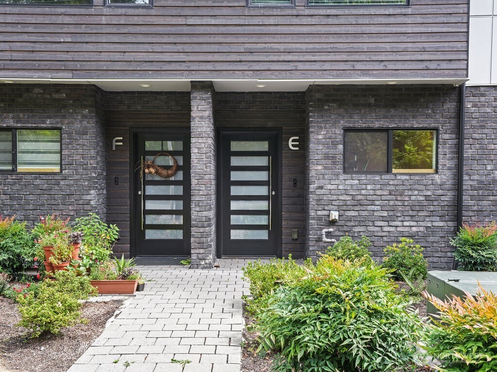 17338 Bothell Way NE #E, Bothell, WA 98011