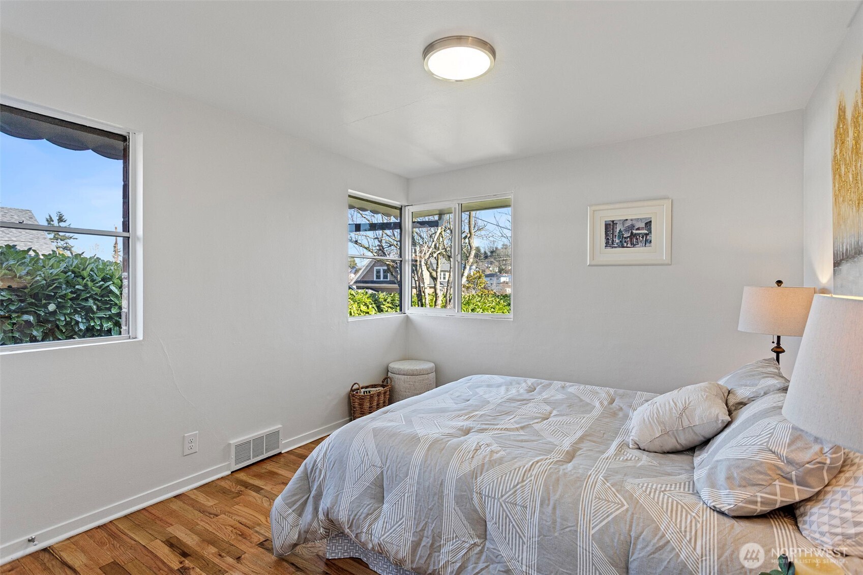 5503 33rd Avenue S, Seattle, WA 98118