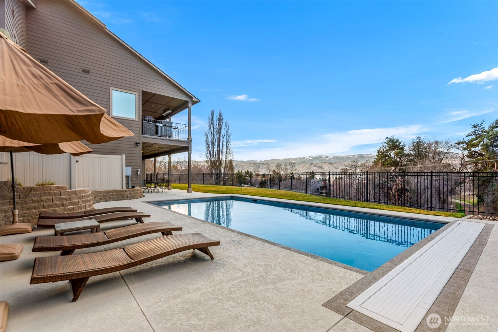 317 Stoneridge Drive , East Wenatchee, WA 98802