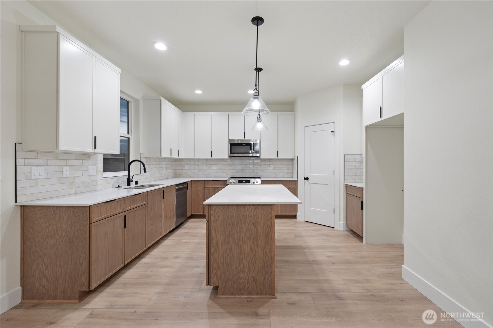 722 N Street NE, Quincy, WA 98848