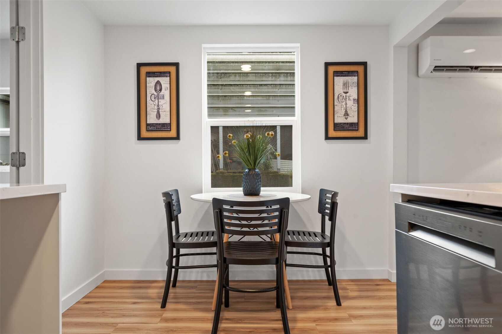 4110 W J Street , Bremerton, WA 98312