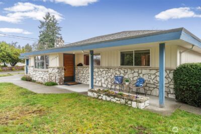 17204 128th Avenue SE, Renton, WA 98058 - Photo 2