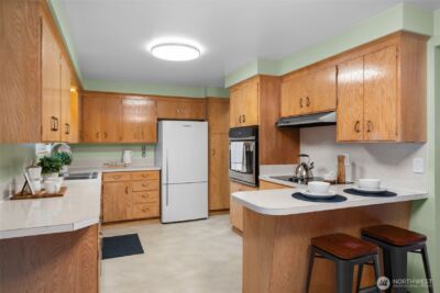 17204 128th Avenue SE, Renton, WA 98058 - Photo 6