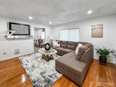 7660 S 126th Street , Seattle, WA 98178 - Photo 3