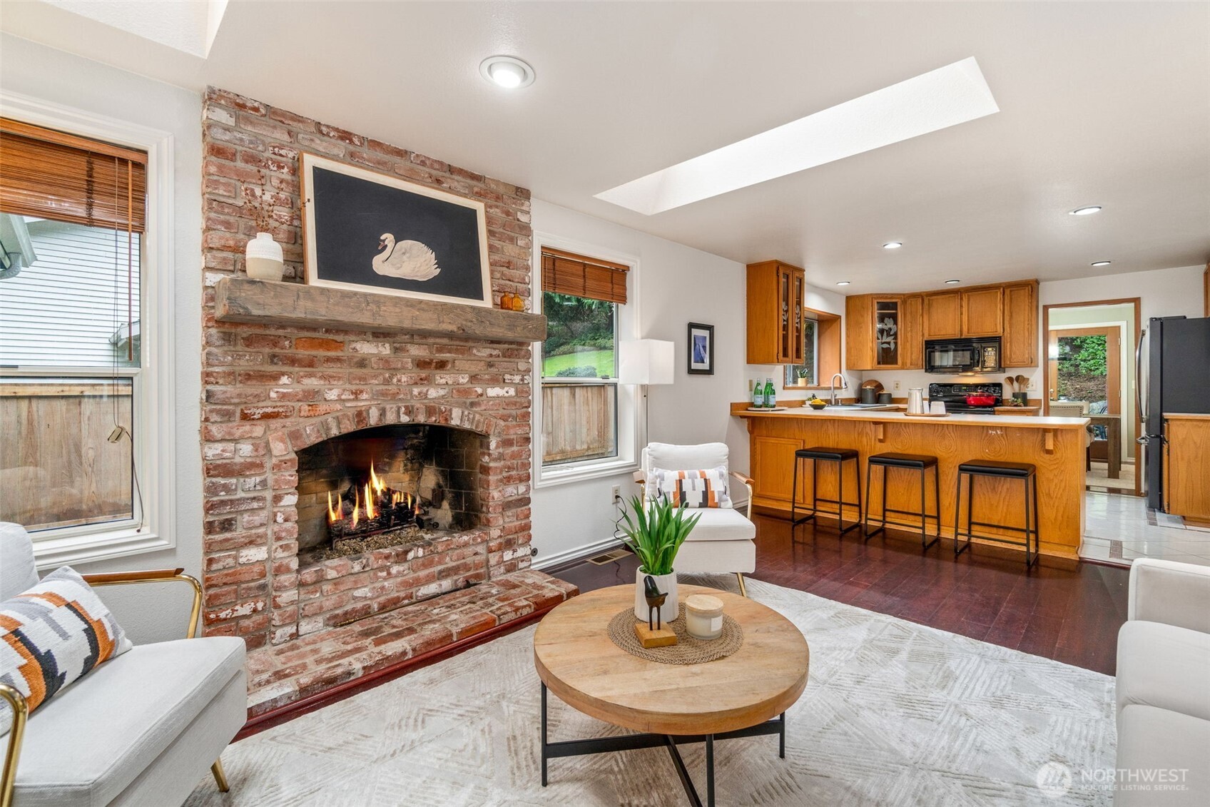 21007 Pioneer Way , Edmonds, WA 98026