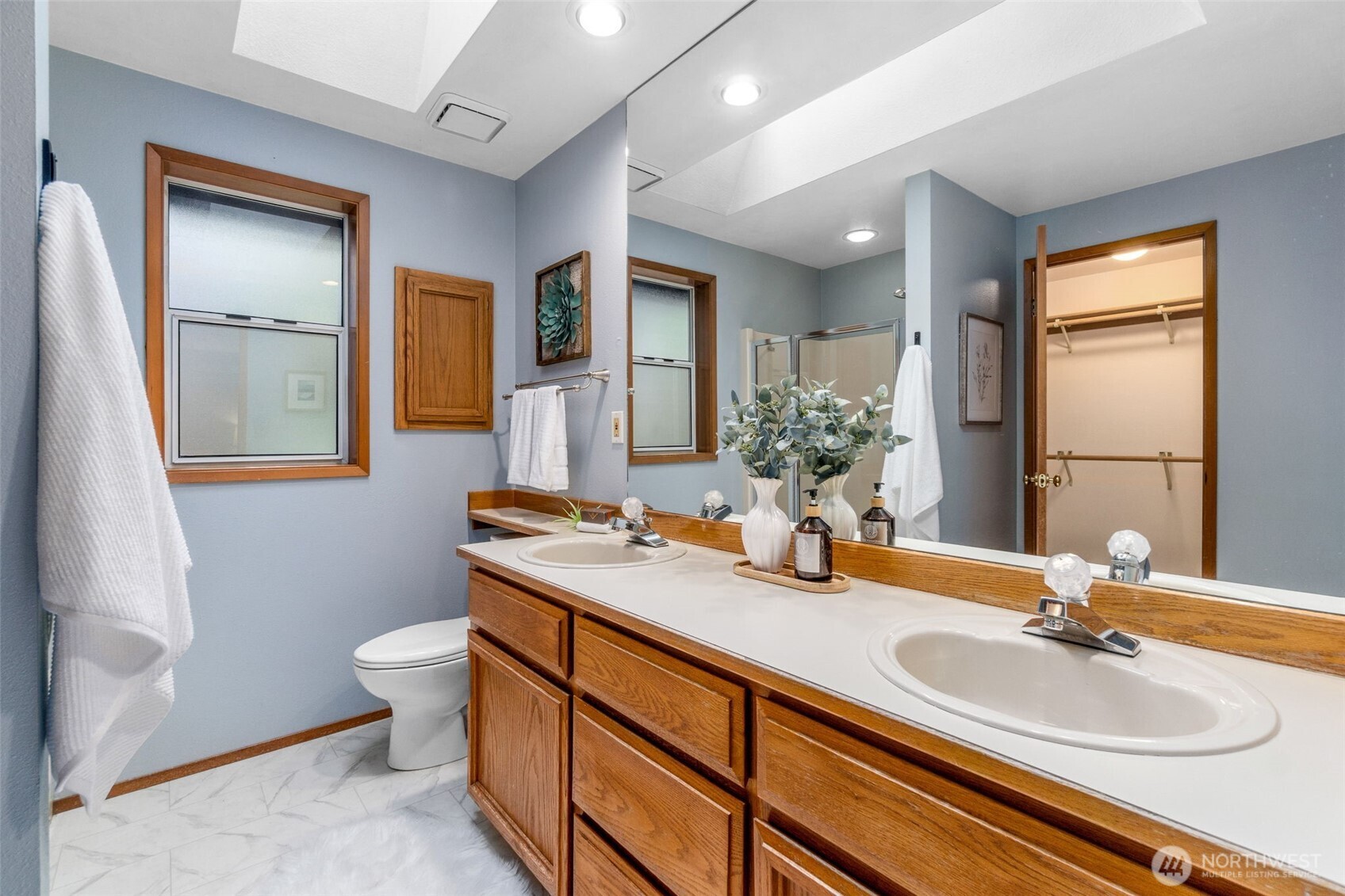 21007 Pioneer Way , Edmonds, WA 98026