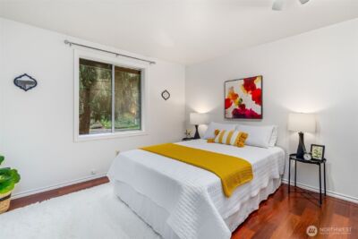 21007 Pioneer Way , Edmonds, WA 98026 - Photo 15