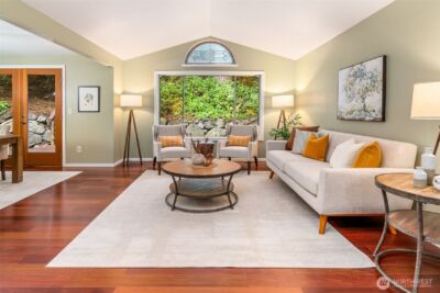 21007 Pioneer Way , Edmonds, WA 98026 - Photo 4