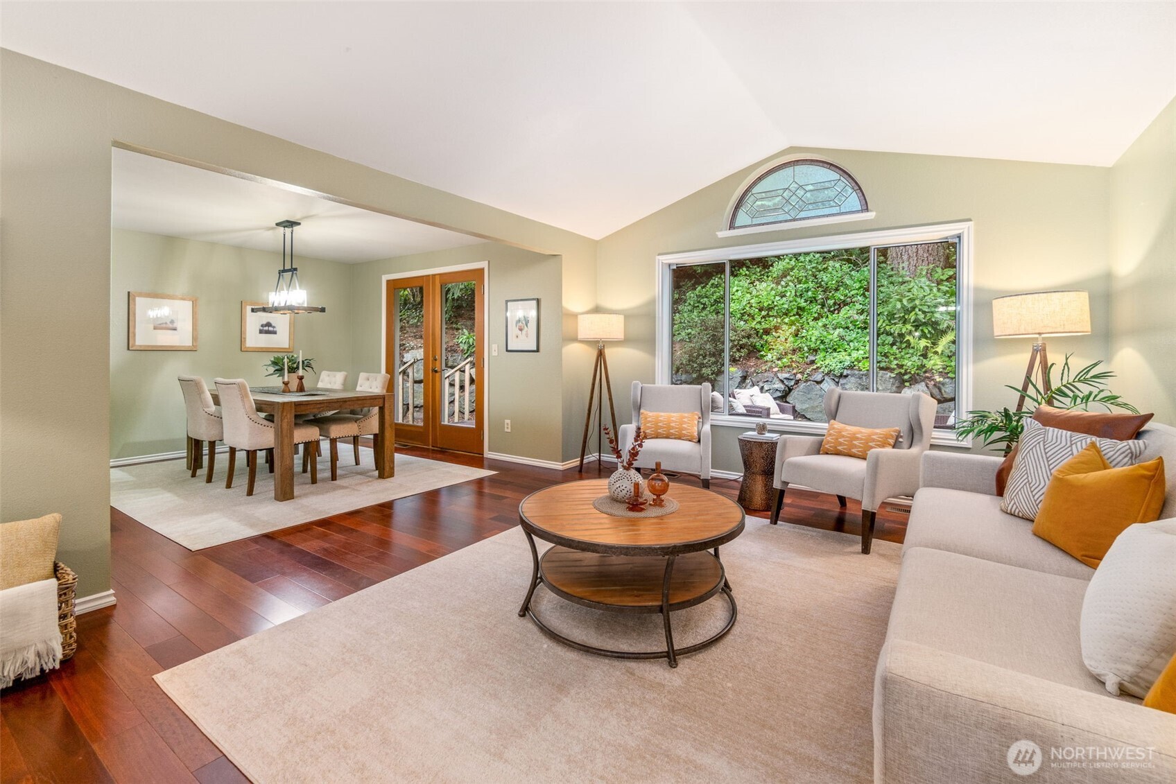 21007 Pioneer Way , Edmonds, WA 98026