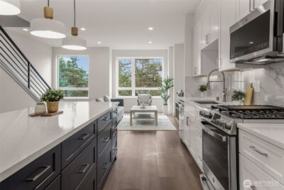 8923 166th Ave NE #102, Redmond, WA 98052 - Photo 4