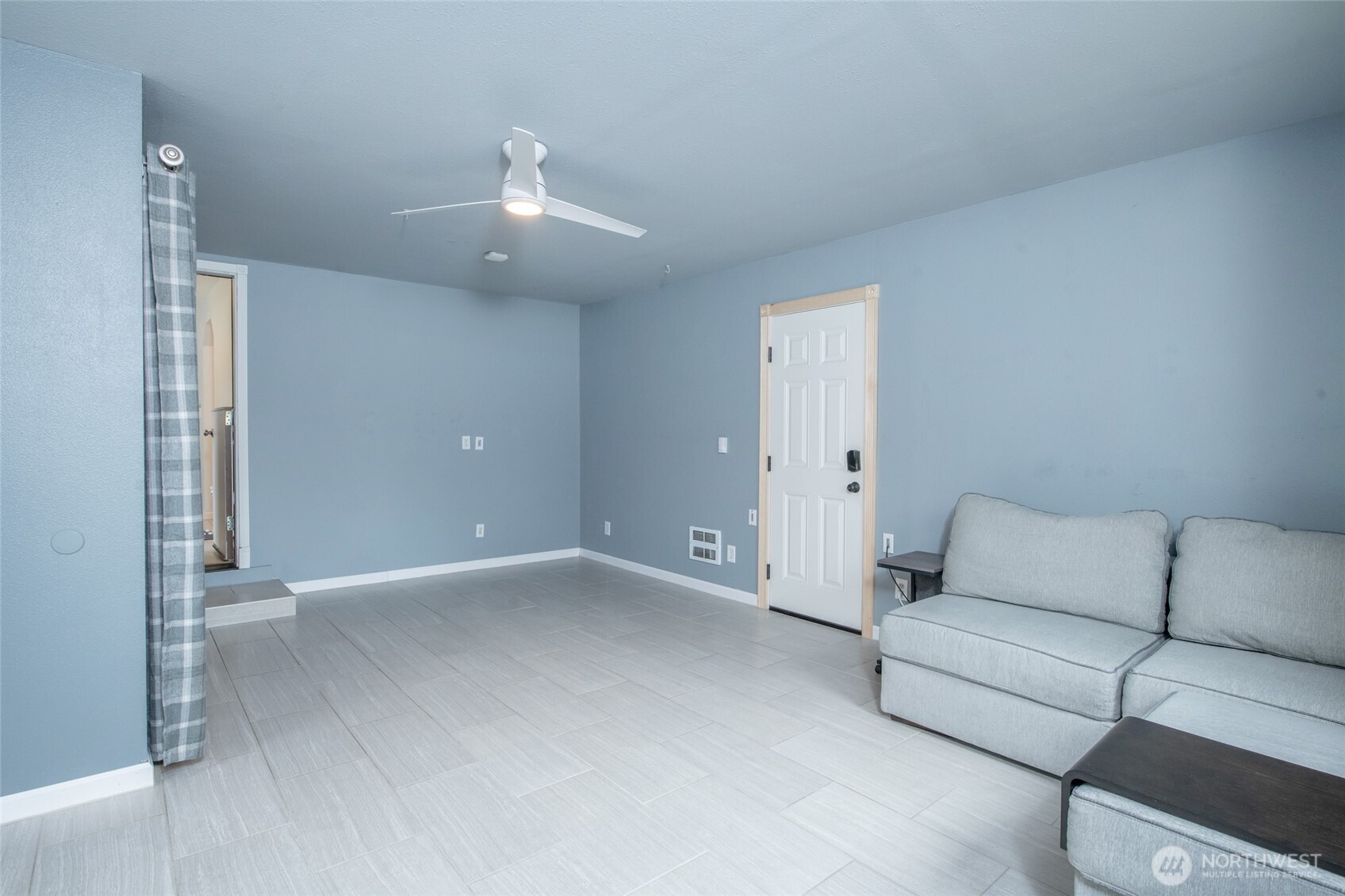 4348 E E Street , Tacoma, WA 98404